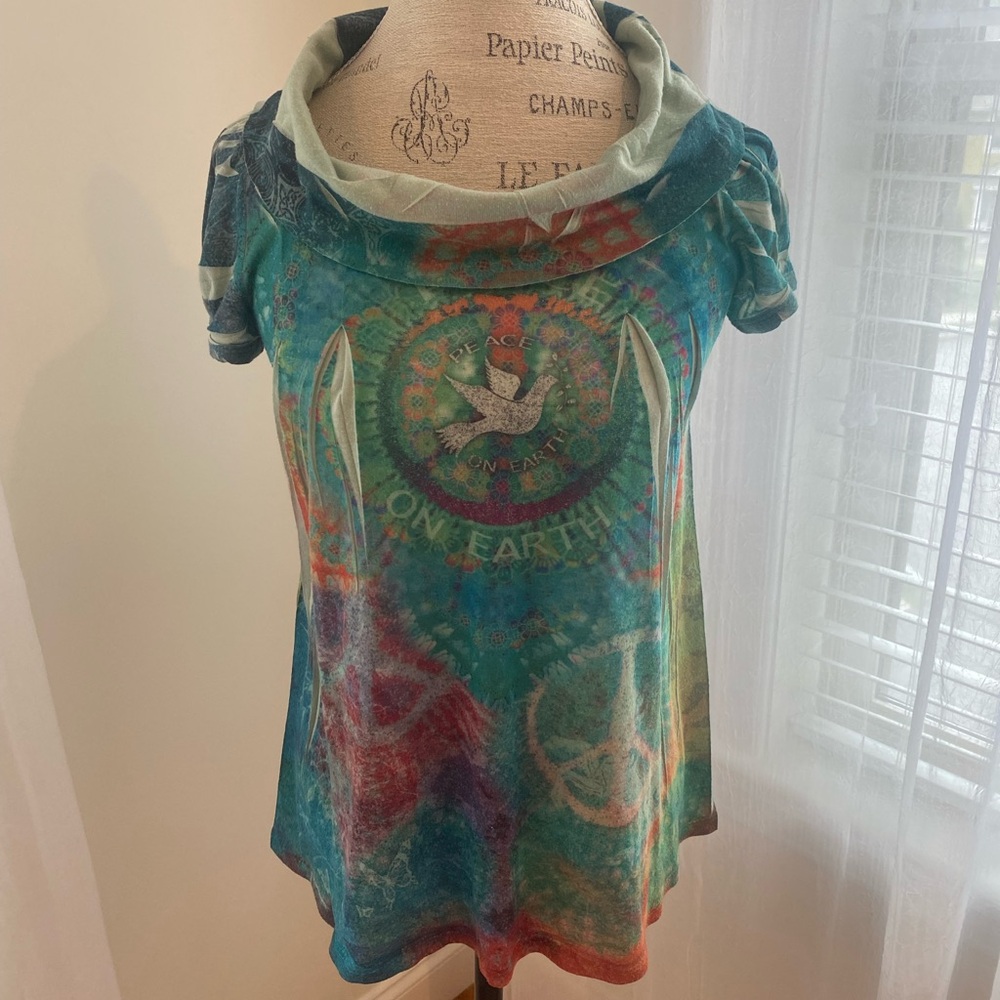 Blue and Green Graphic Cap Sleeve Blouse by Casual Freedom